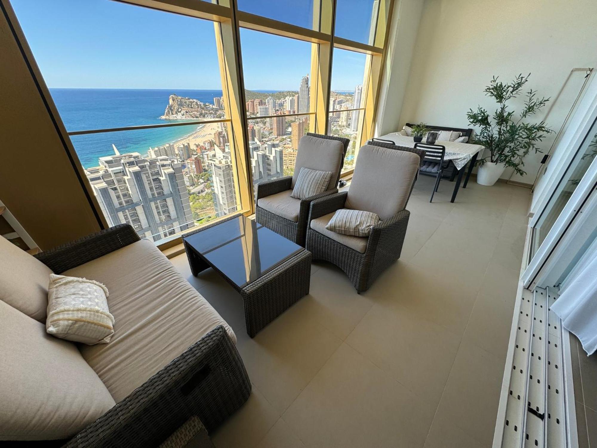 Intempo Sky Apartment 26 Floor Seaview Benidorm Exterior foto